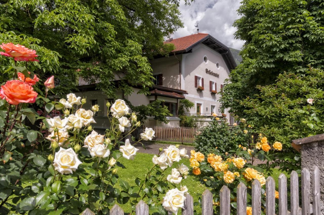 Hotel Brueckenwirt Novacella Exterior photo