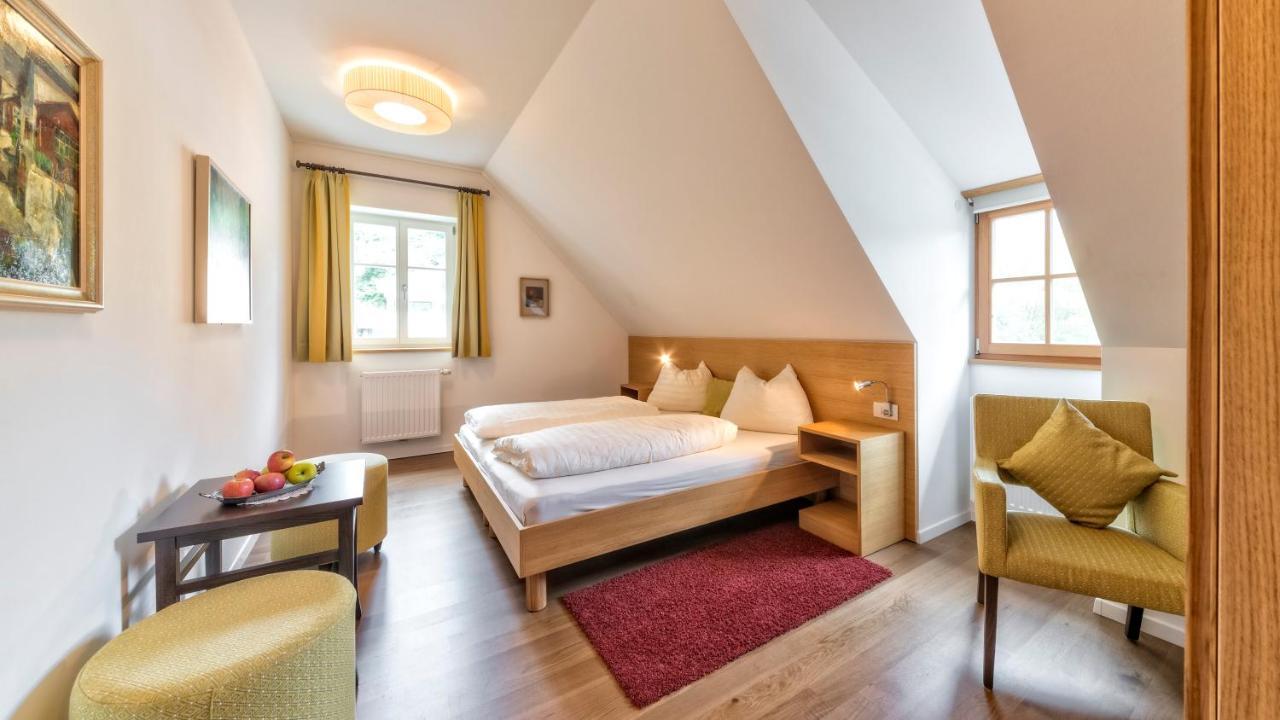 Hotel Brueckenwirt Novacella Exterior photo